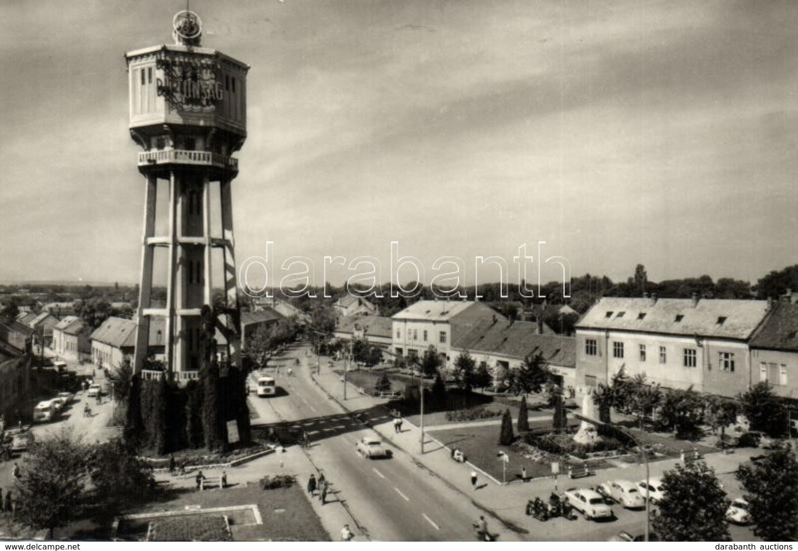 4 Db Modern Városképes Lap: Víztornyok / 4 Modern Town-view Postcards: Water Towers - Ohne Zuordnung