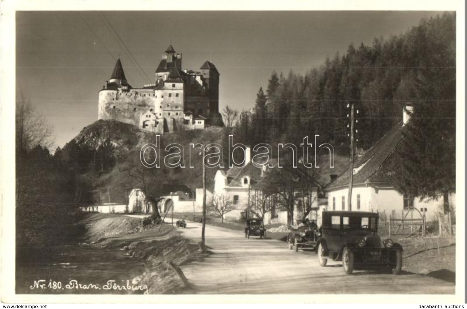 * T2 Törcsvár, Törzburg, Bran; Vár, Automobilok / Castle, Automobiles. Atelier Gust Photo - Ohne Zuordnung