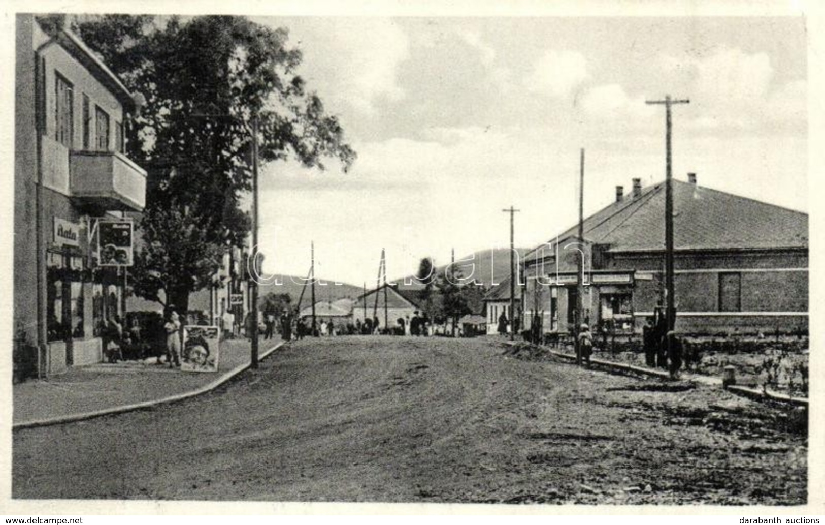 * T2/T3 Perecseny, Perechyn, Perecin; Utcakép, Bata üzlet / Street View, Shops (EK) - Ohne Zuordnung