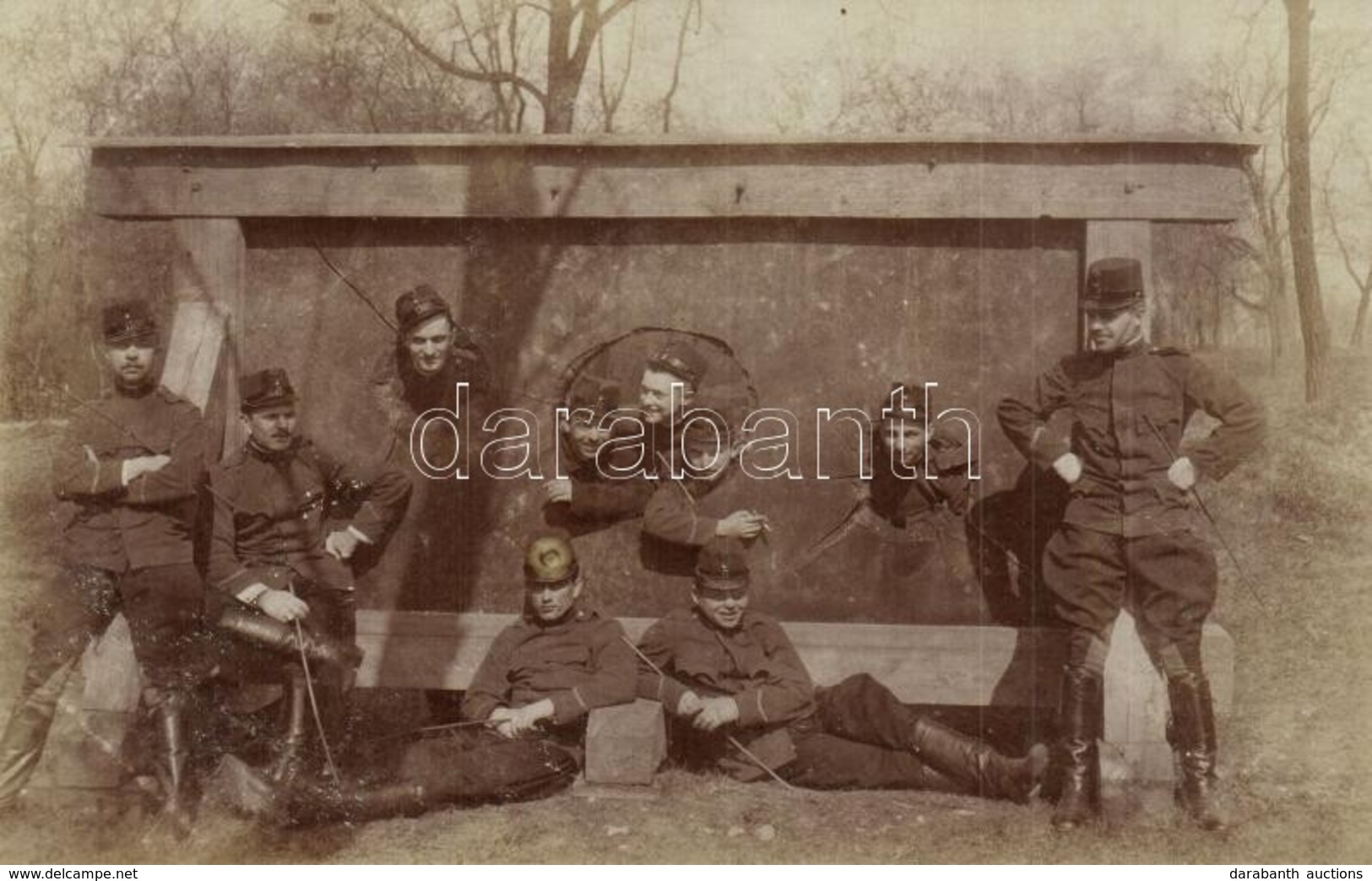 ** T1 Osztrák-magyar Els? Világháborús Katonai Kiképz? Hely Katonákkal / WWI K.u.k. Military Training Field With Soldier - Ohne Zuordnung