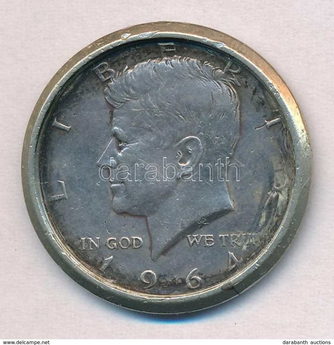 Amerikai Egyesült Államok 1964. 1/2$ Ag 'Kennedy' Fém Keretbe Rögzítve T:2-
USA 1964. 1/2 Dollar Ag 'Kennedy' In Metal F - Zonder Classificatie