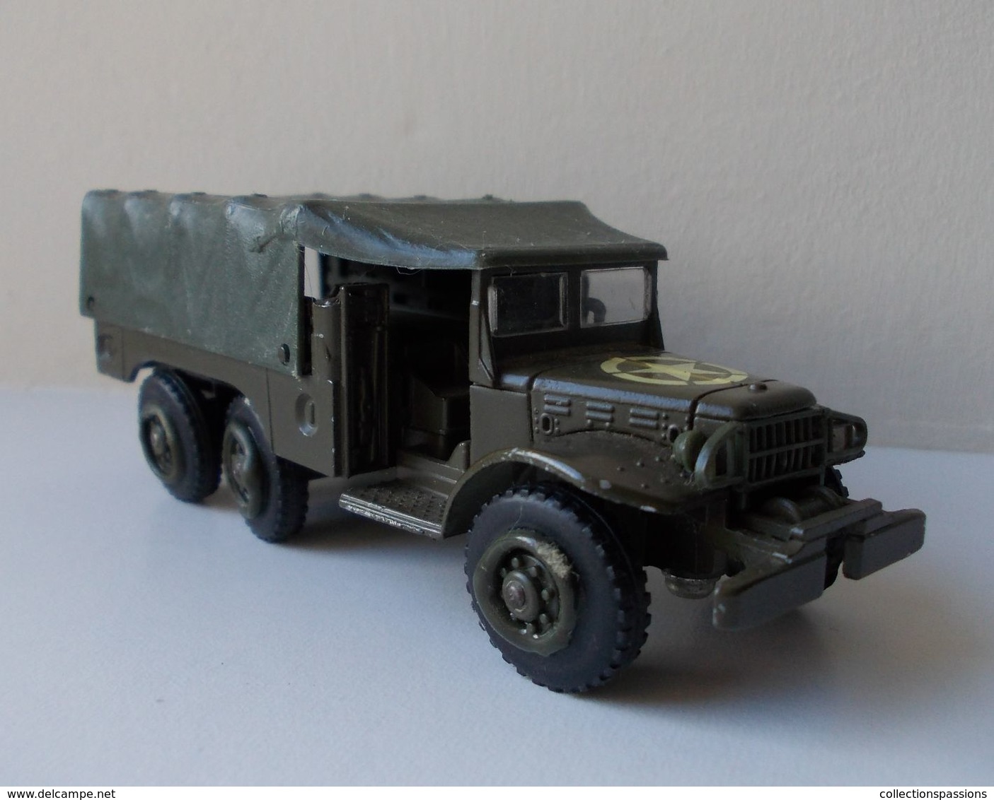 - Camion Militaire - DODGE 6X6 T223 WC63 - Solido - - Militares