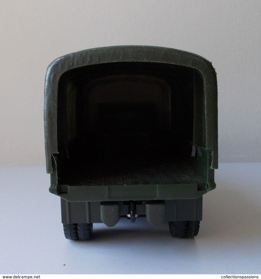 - Camion Militaire - GMC CCKW 353 - Dinky Toys. Meccano - - Militaria