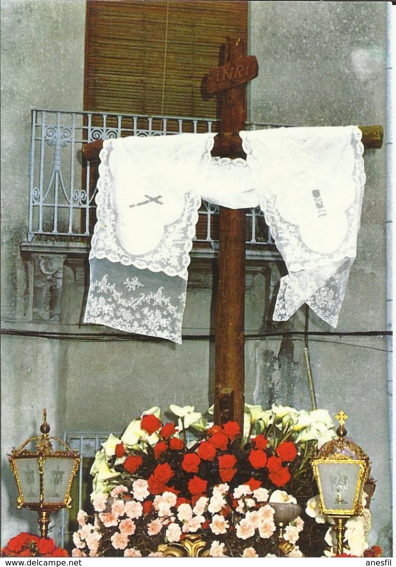 Gandia. Semana Santa. Hermandad De La Santísima Cruz. - Santos