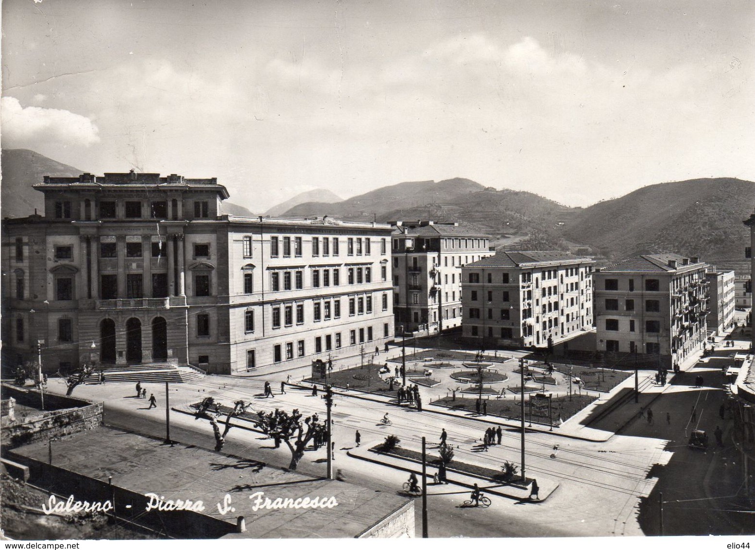 Salerno -Piazza S. Francesco - - Salerno