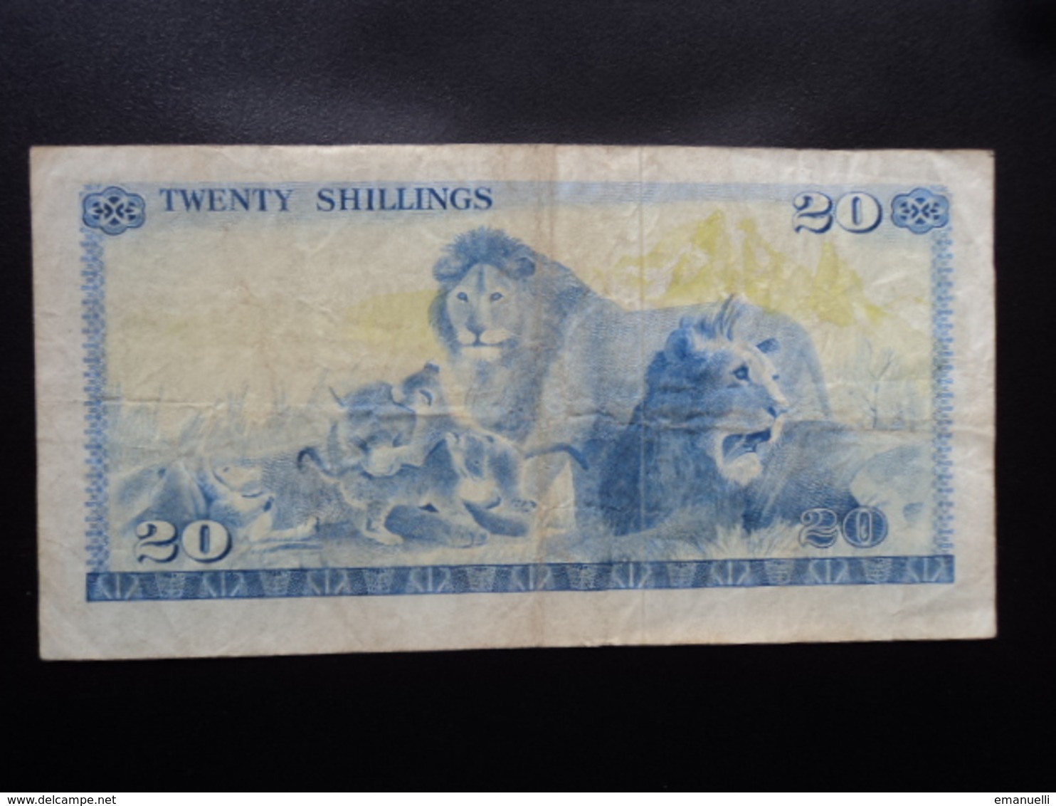 KENYA : 20 SHILINGS  1.7.1977   P 13d     TTB - Kenia