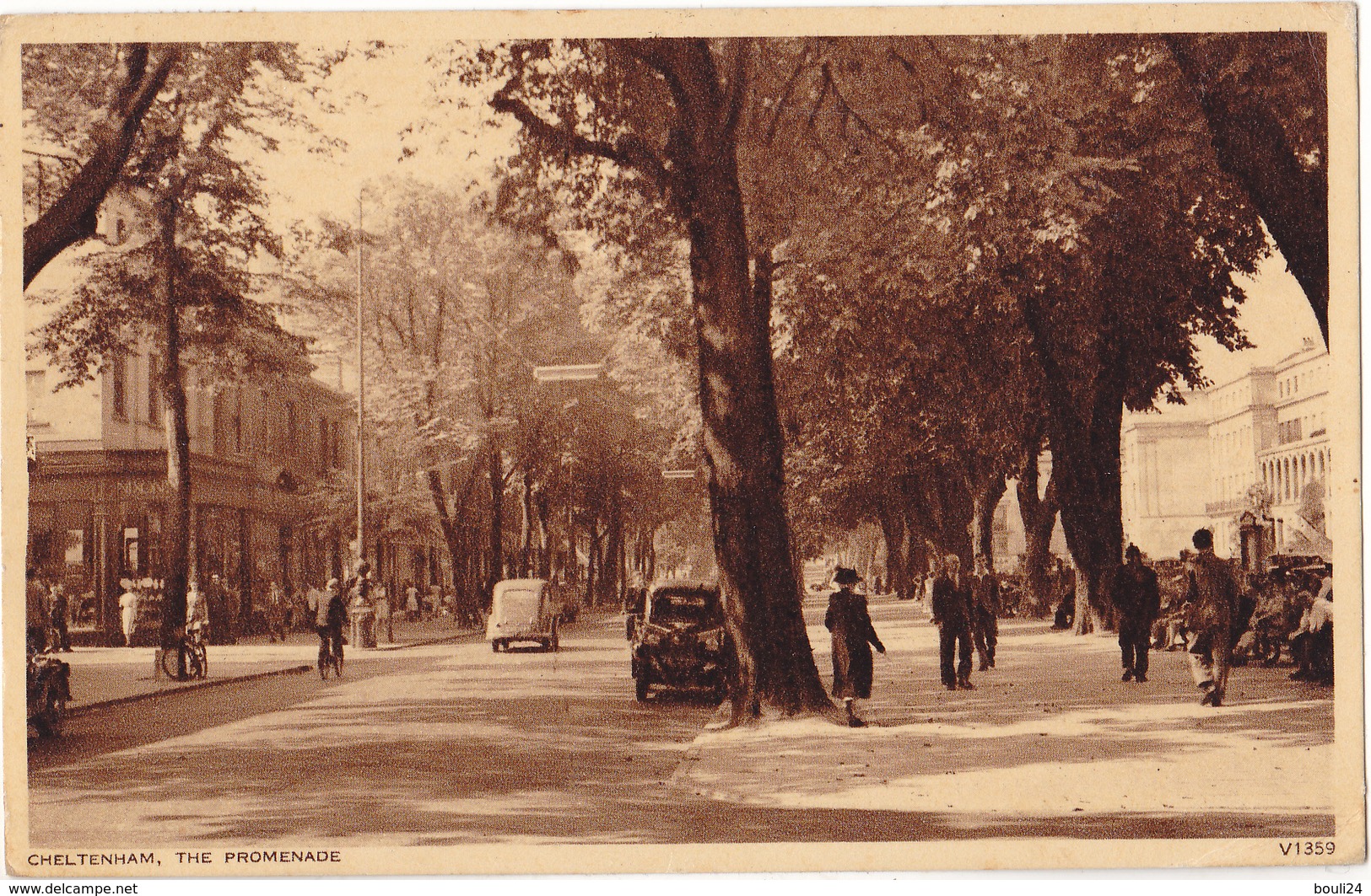 CHELTENHAM   THE  PROMENADE    VOIR  VERSO  CPA  CIRCULEE - Cheltenham