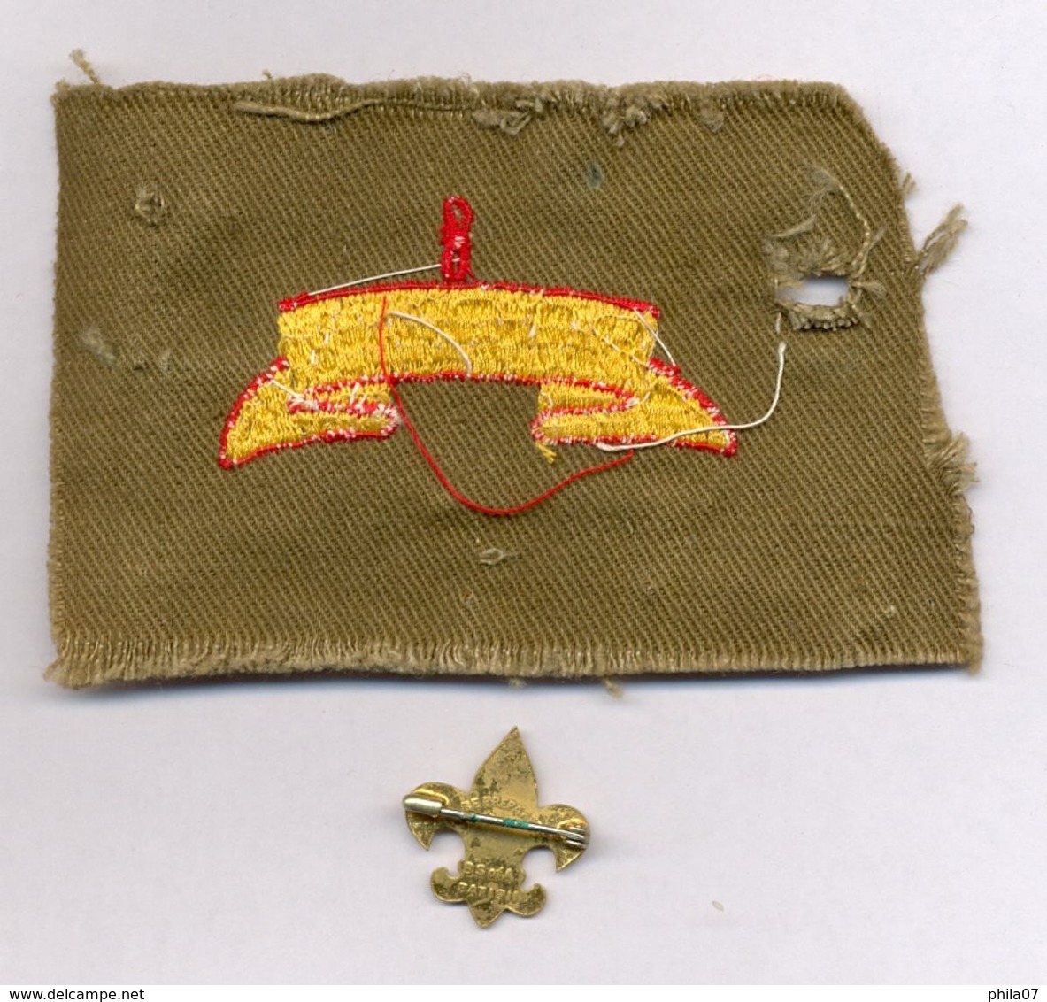 Boy Scouts, USA? - Original Patch And Badge From Around 1935 / 2 Scans - Scoutisme