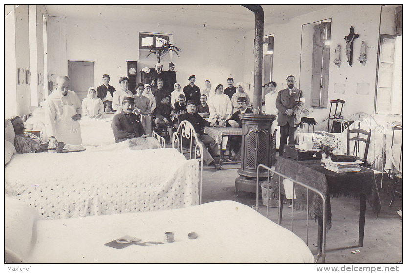 Carte Photo - Hôpital Militaire "Personnel Infirmier Et Blessés Réunis, Jeux De Cartes Et D'échecs (petit Plan) Pas Circ - Echecs