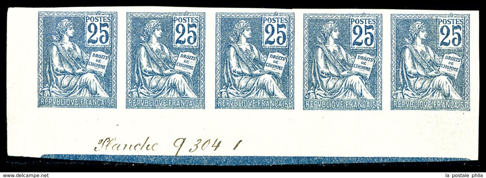 ** N°118a, 25c Bleu Type II Non Dentelé En Bande De 5 Coin De Feuille Pli Et Charnière Sur 1 Ex, Les Timbres De Cette ém - Unused Stamps