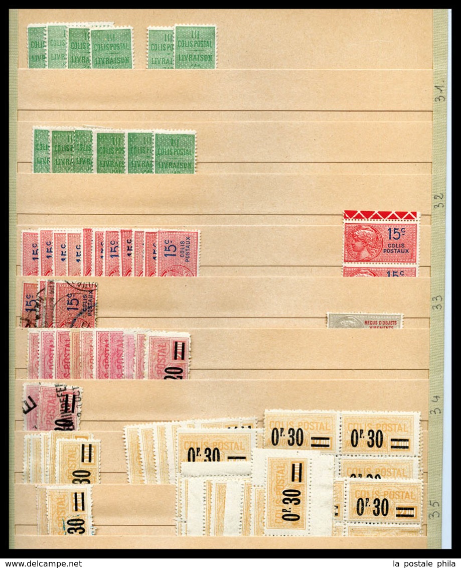 N 1892/1945, STOCK équilibré De Timbres Neufs */** (oblitérés Non Comptés) Présenté En Album Moc, Très Belle Qualité, Id - Collections