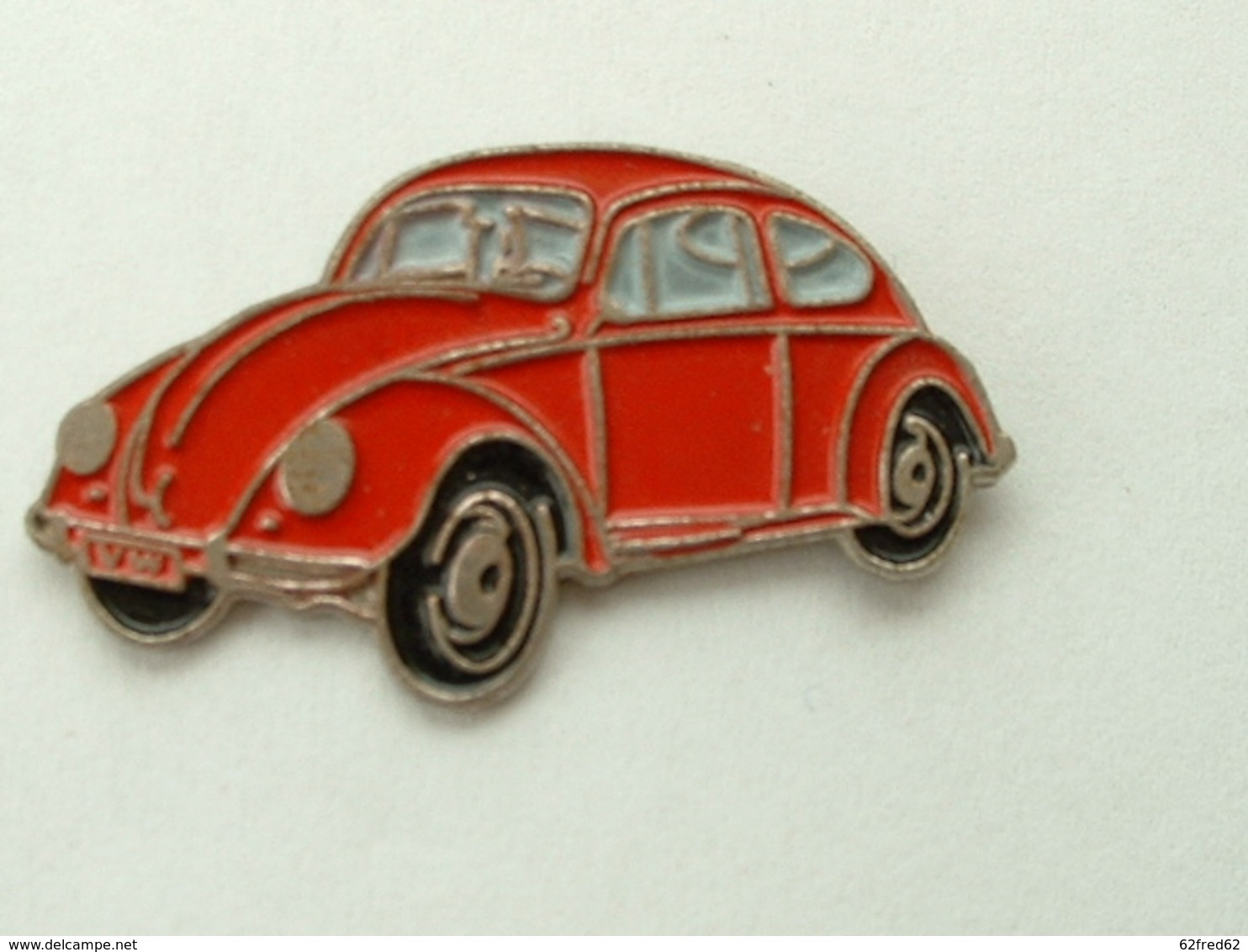 Pin's  VOLKSWAGEN COCCINELLE - Volkswagen