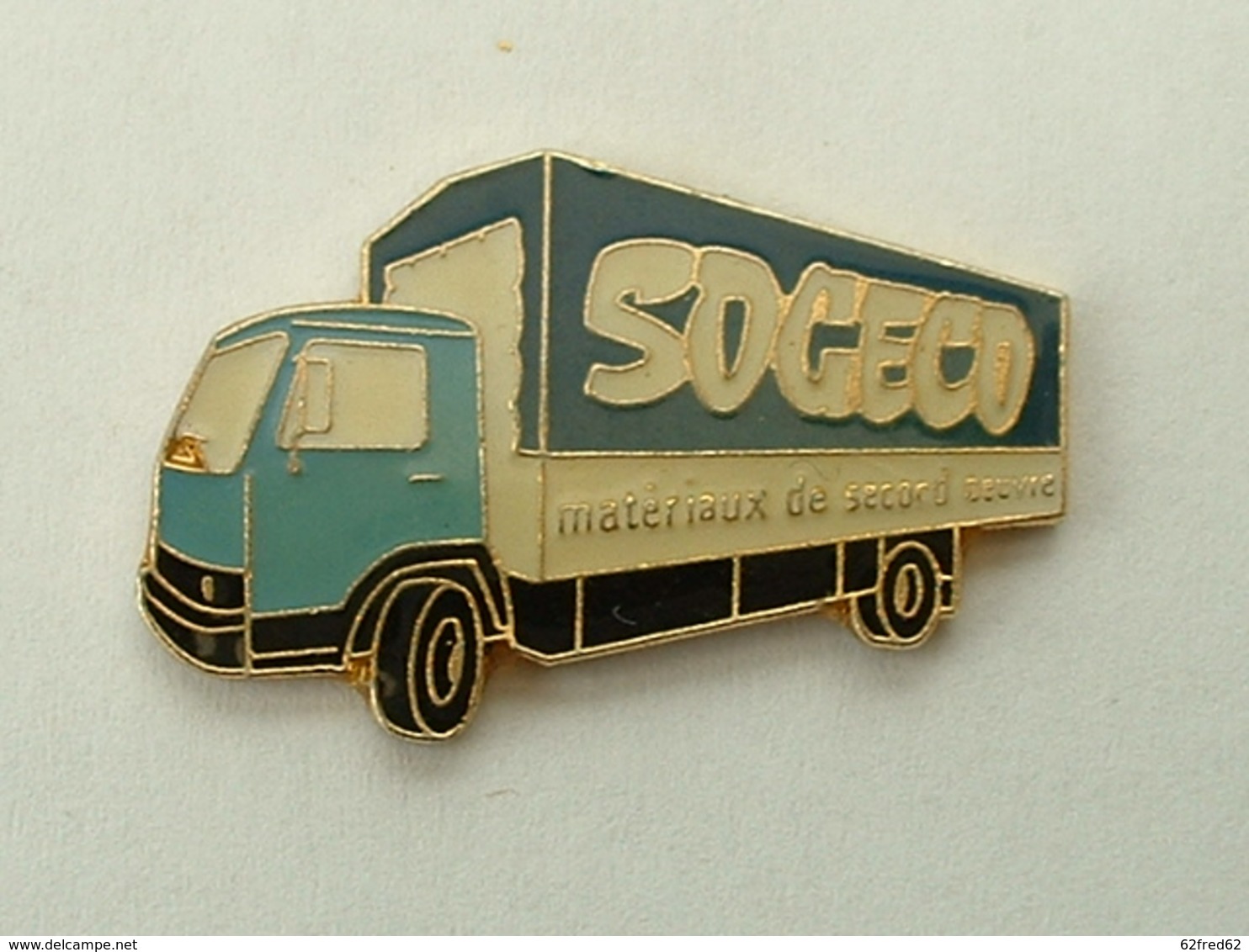 Pin's CAMION - SOGECO - Transports