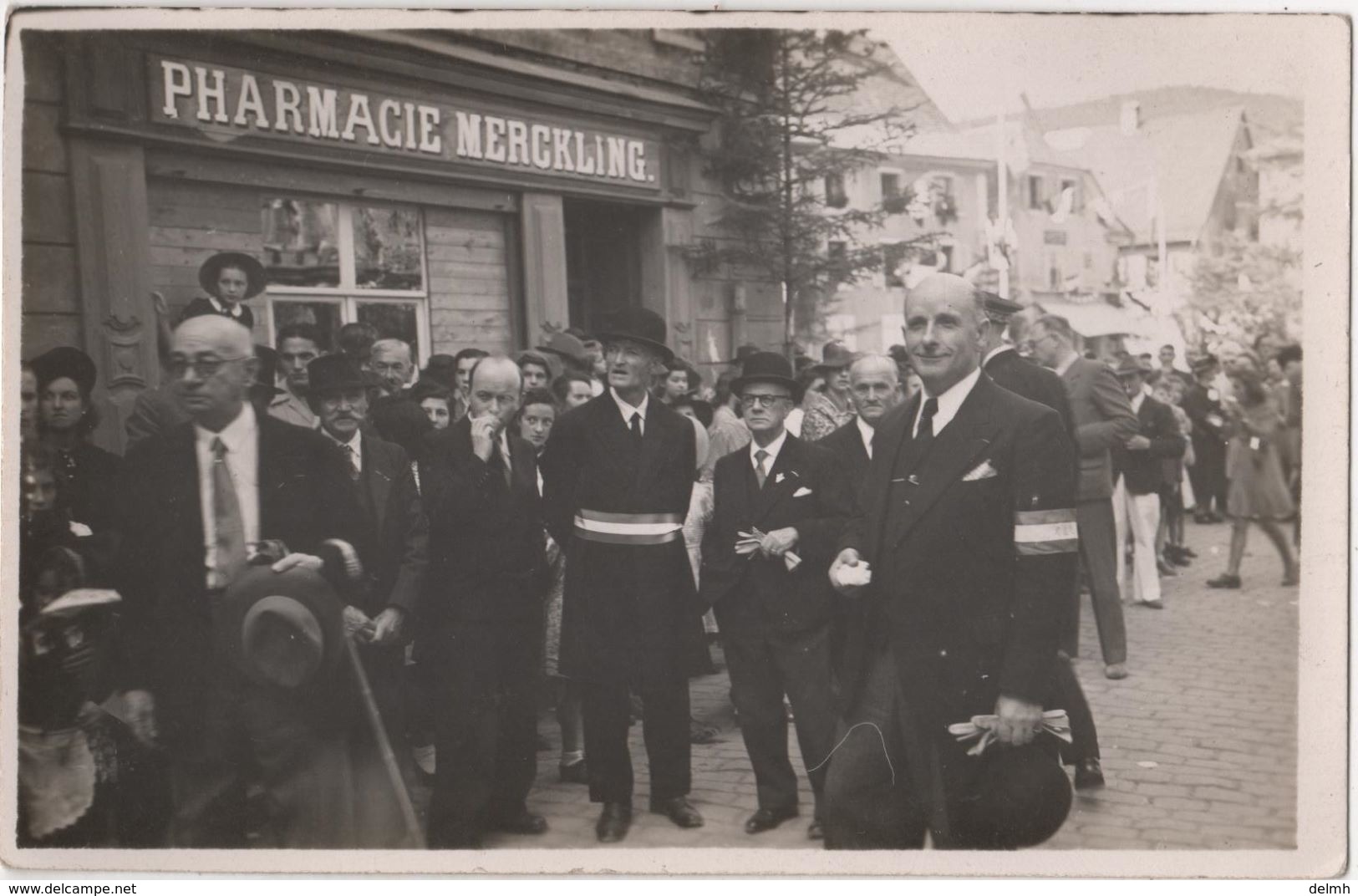 Carte Photo 68 Fêtes Libération Aout 1946 MASEVAUX  2ème Bataillon De Choc Personnalités Pharmacie Merckling - Masevaux