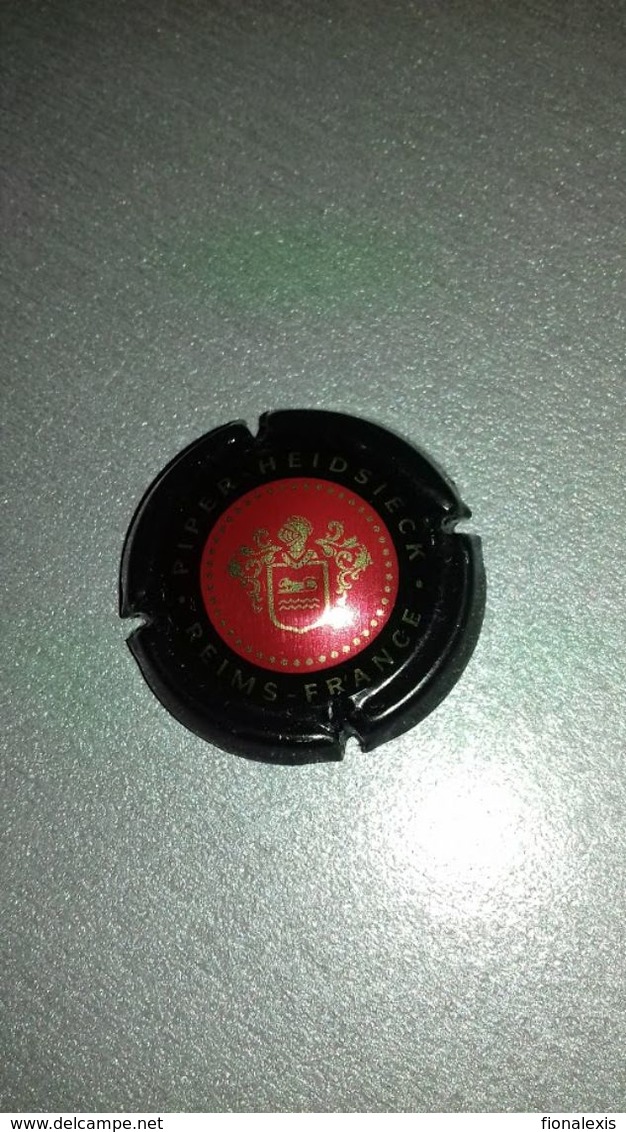 CAPSULE CHAMPAGNE  " Piper-Heidsieck " - Piper Heidsieck