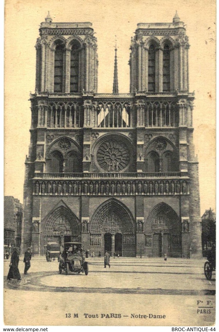 LOT N°435 - LOT DE + 200 CARTES DE NOTRE DAME DE PARIS - " LES ANCIENNES " - Notre Dame De Paris