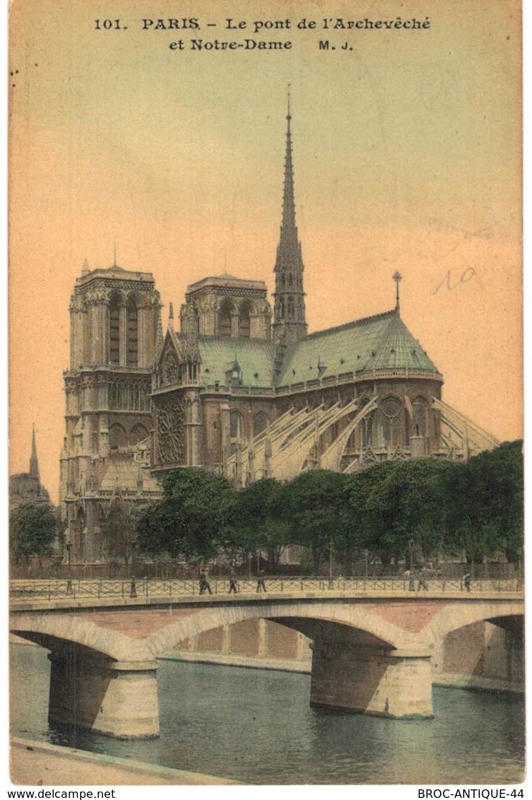 LOT N°435 - LOT DE + 200 CARTES DE NOTRE DAME DE PARIS - " LES ANCIENNES "