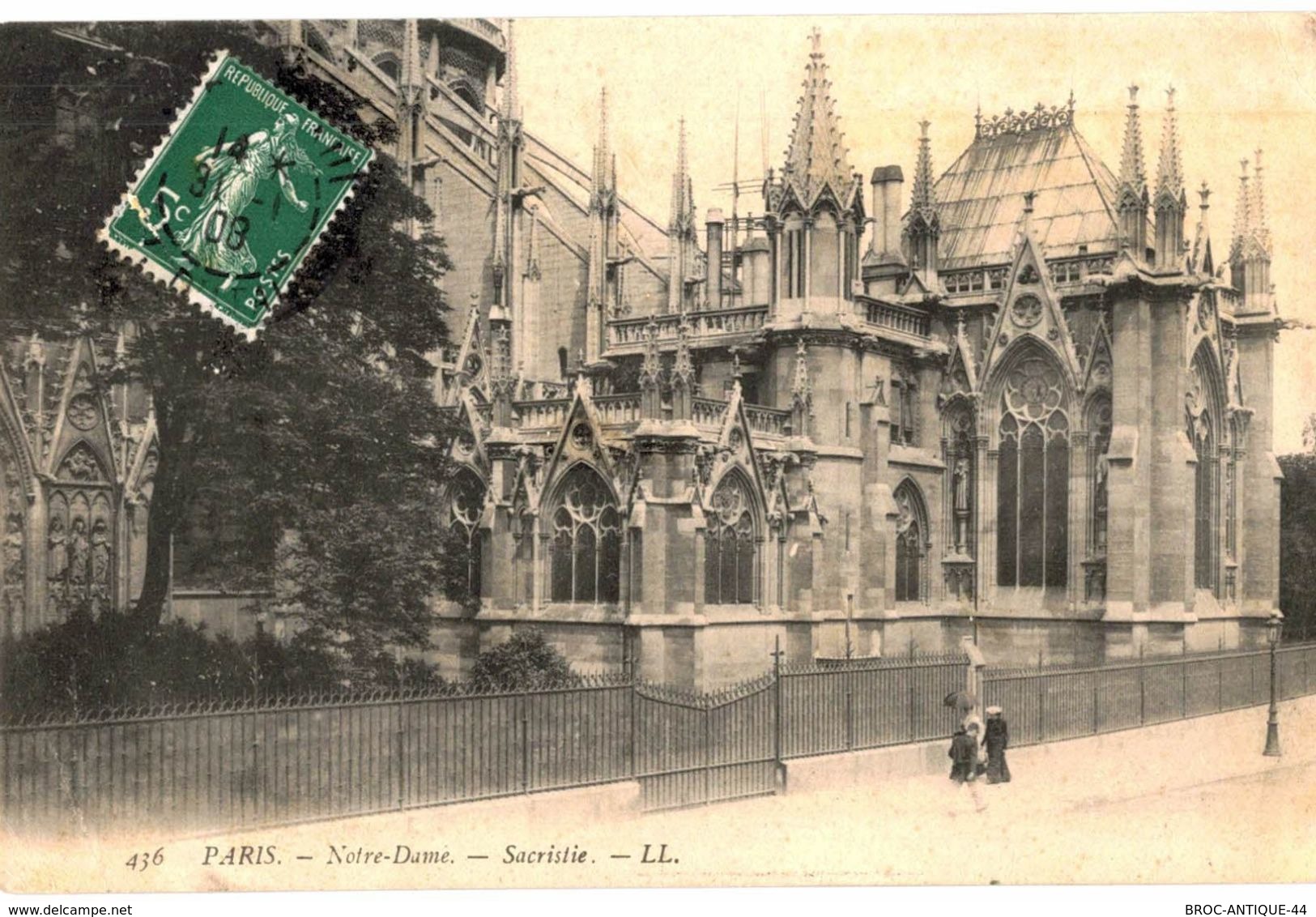 LOT N°435 - LOT DE + 200 CARTES DE NOTRE DAME DE PARIS - " LES ANCIENNES "