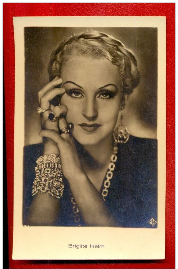 MOVIE STARS BRIGITTE HELM # 19/1 PUBLISHER LATVIA VINTAGE PHOTO POSTCARD 2978 - Schauspieler