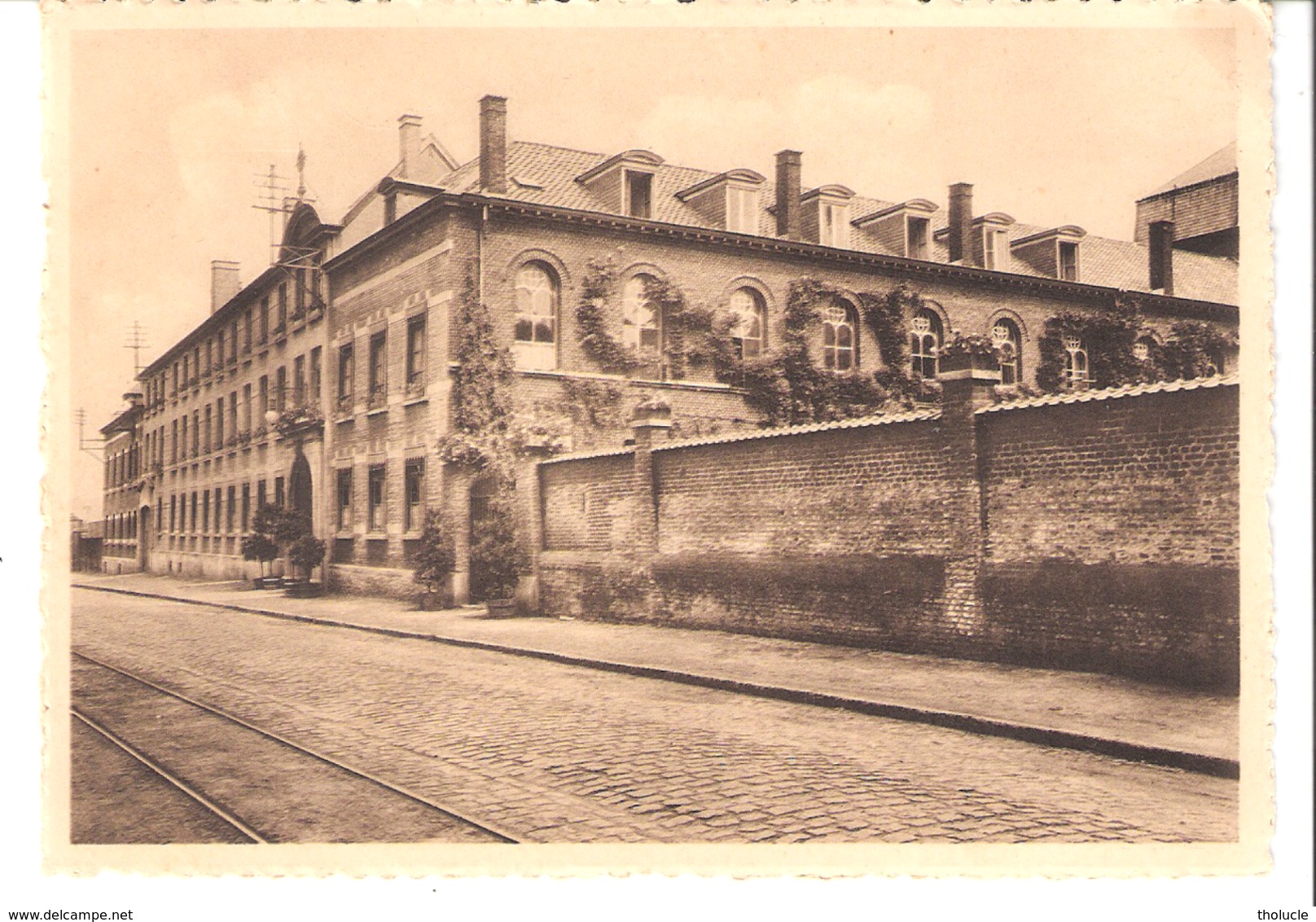 Kain (Tournai)-Collège N.D. De La Tombe-Façade-Rails Du Tram-Pas Courante-Timbre COB 420 De 1935-1937 - Tournai