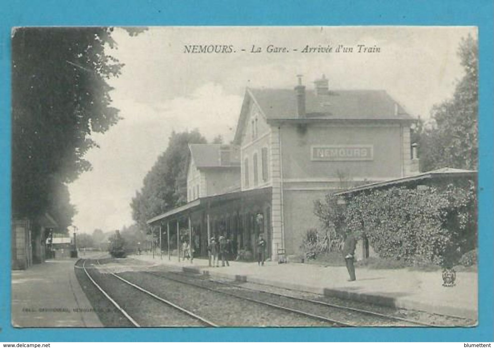 CPA Chemin De Fer Arrivée D'un Train En Gare De NEMOURS 77 - Nemours