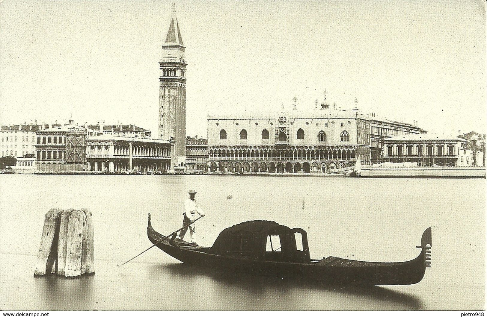 Venezia (Veneto) Bacino Di San Marco E Gondola, St. Marcus Dock And Gondola, Vecchie Immagini "Archivio Filippi" - Venezia