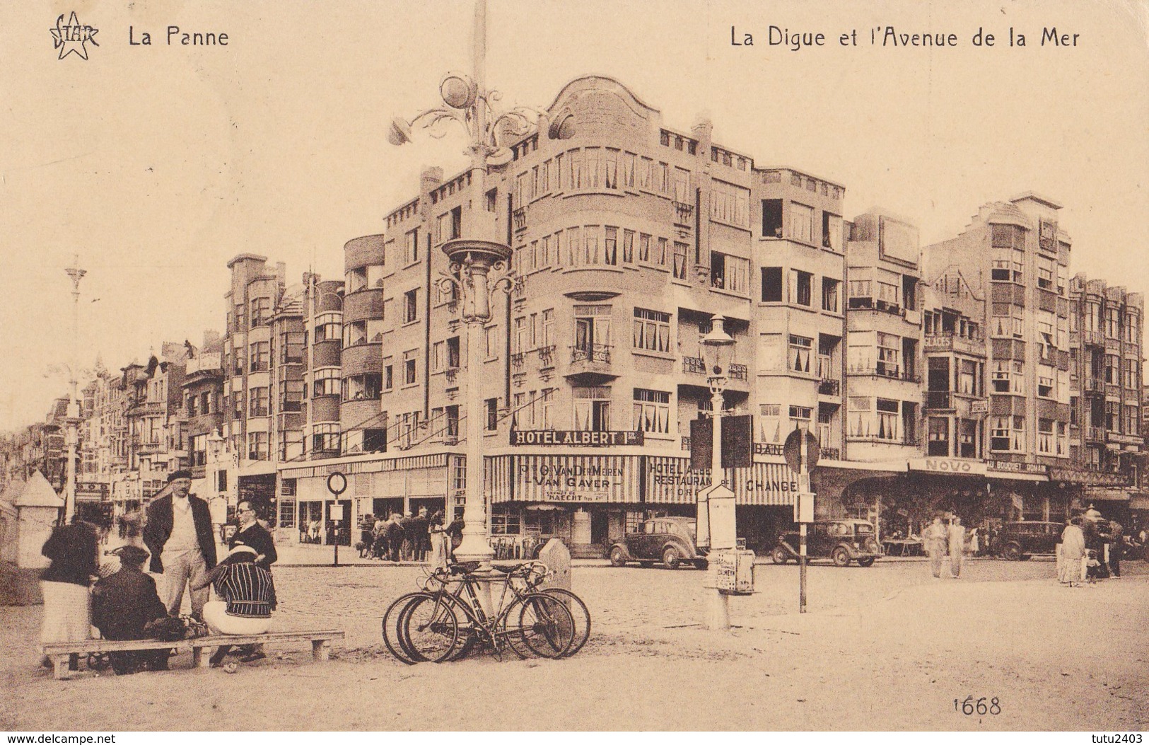 LA PANNE                                     La Digue Et L'avenue De La Mer                          Timbree - De Panne