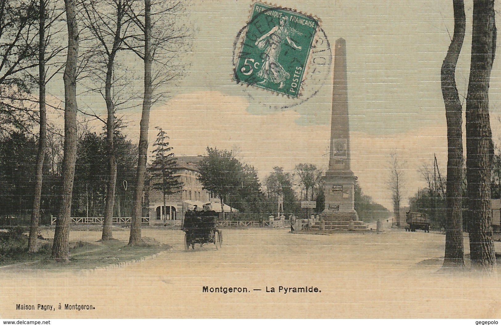 MONTGERON - La Pyramide ( Carte Toilée ) - Montgeron