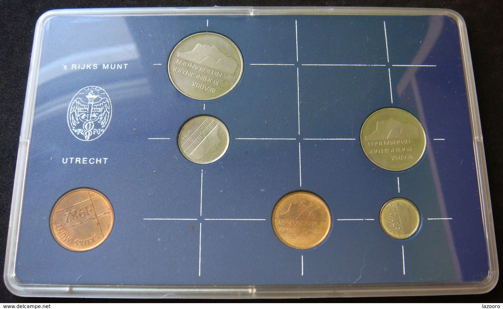 LaZooRo: Netherlands 5 - 25 Cent 1 & 2 1/2 Gulden 1982 Set - Mint Sets & Proof Sets