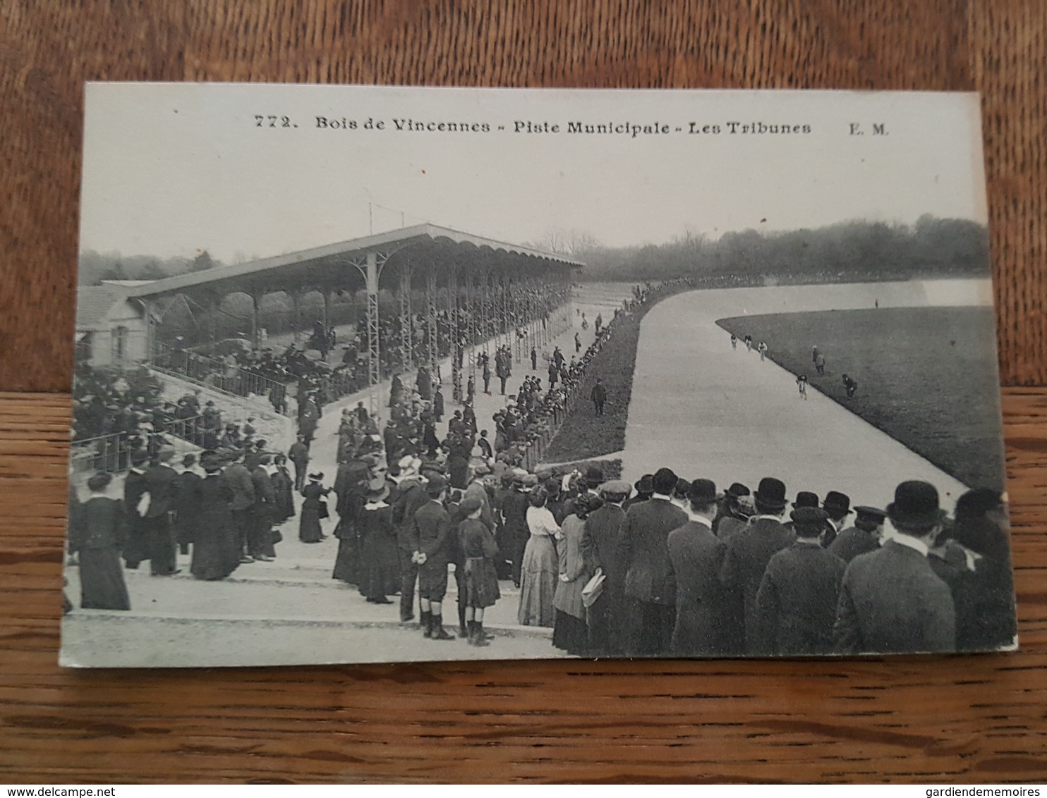 Bois De Vincennes - Piste Municipale - Les Tribunes - Course Cycliste, Cyclisme - Cyclisme