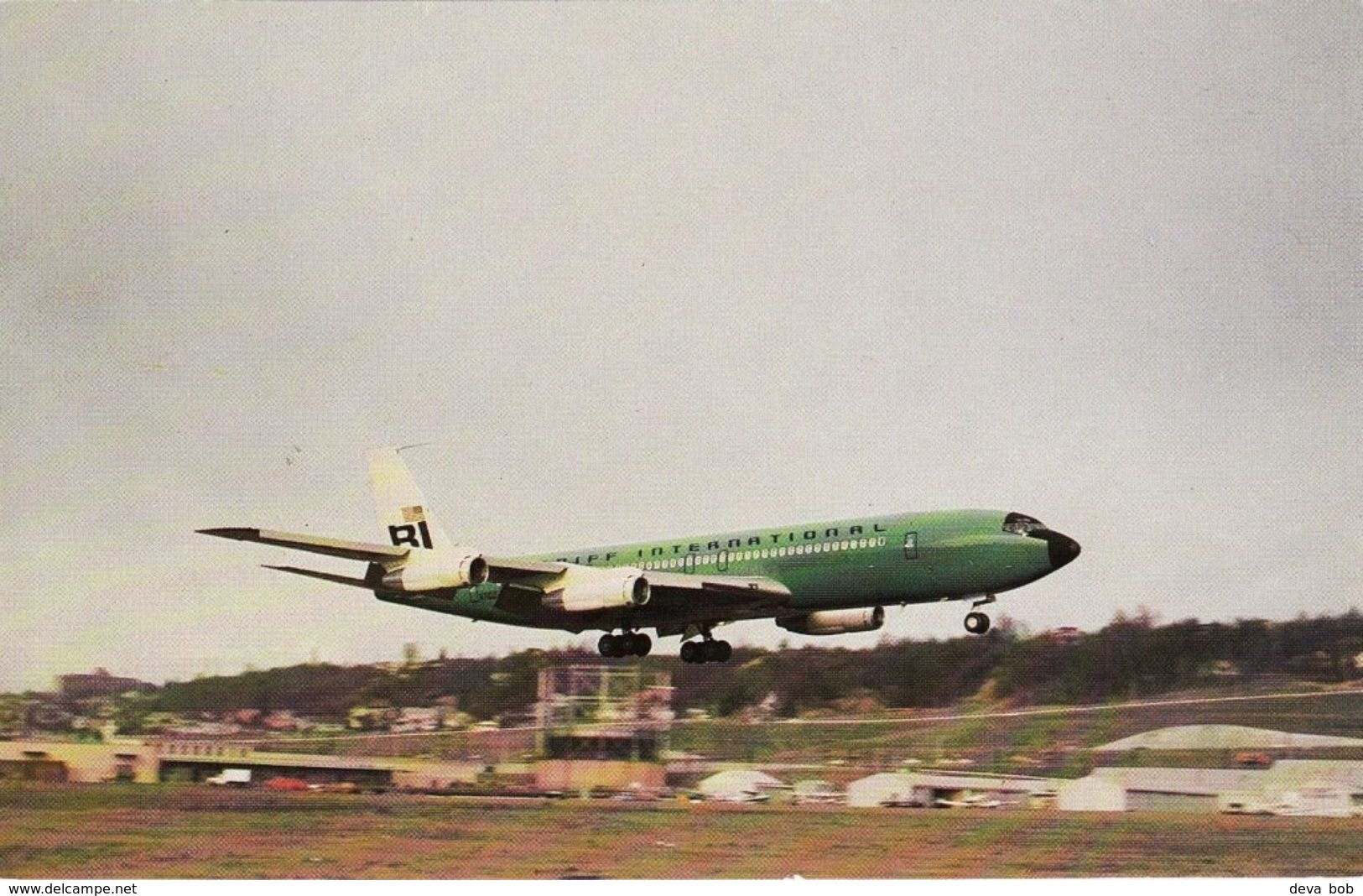 Vintage Aviation Postcard Braniff International Boeing 707 Seattle 1967 Aircraft - 1946-....: Moderne