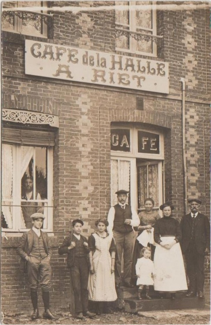 CPA PHOTO 28 LA BAZOCHE GOUET Place De La Mairie Route D'Authon La Plaine Commerce Café Maison A. RIET Animation Rare - Autres & Non Classés