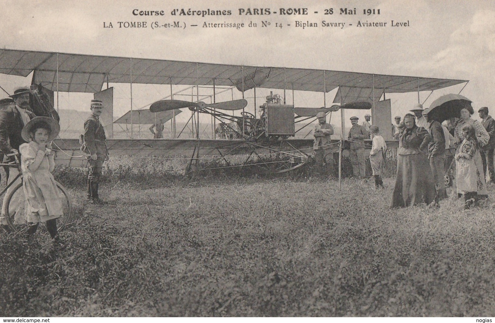COURSE D'AEROPLANES  PARIS-ROME, 28 MAI 1911 - ATTERISSAGE N°14- BIPLAN SAVARY, AVIATEUR LEVEL - SUPERBE CARTE TRES TRES - Sporters