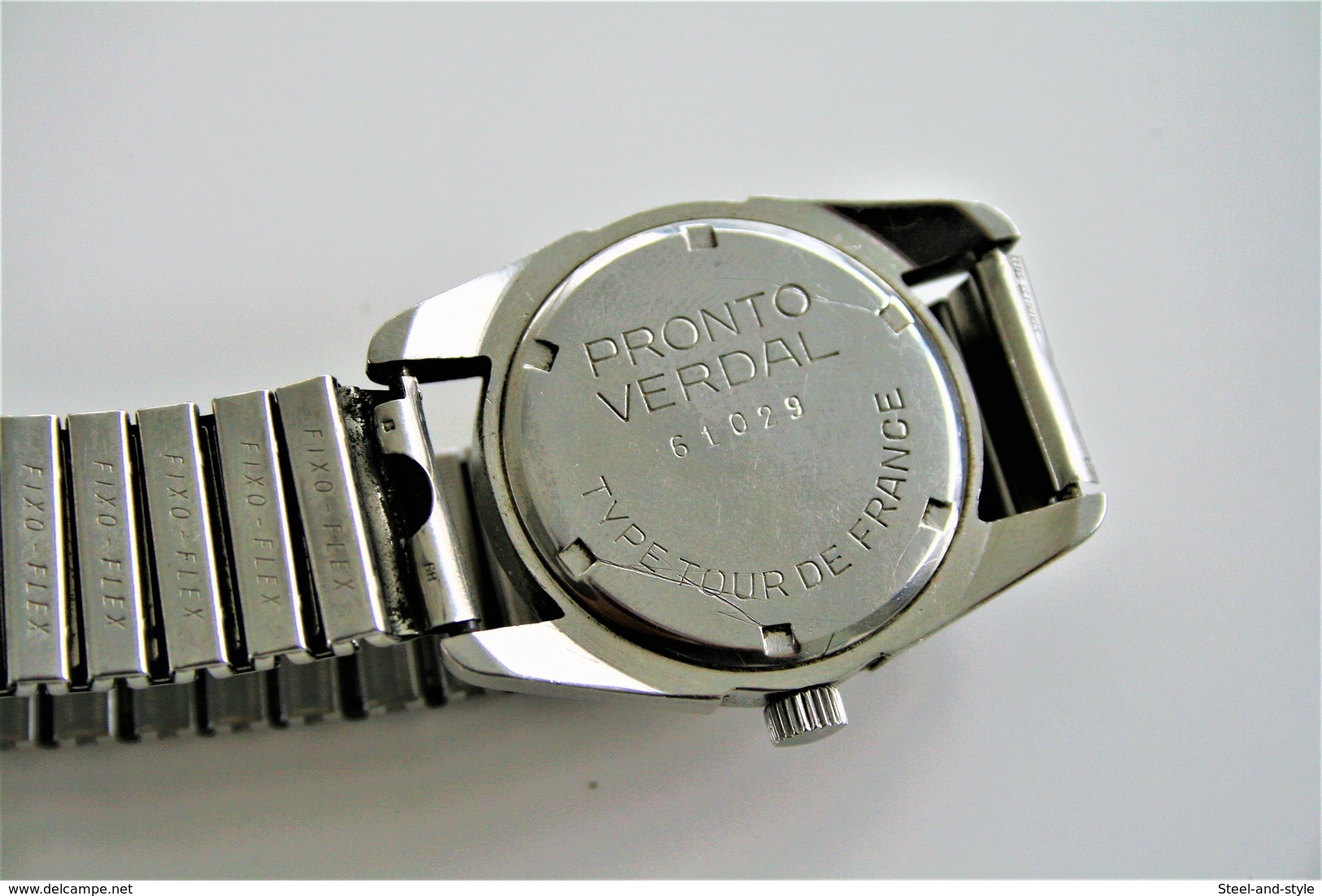 watches : PRONTO VERDAL TROPIC DAIL TOUR DE FRANCE RaRe HAND WIND  WITH FIXOFLEX - original - running - 1950s