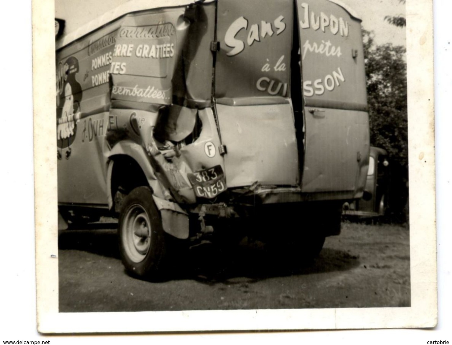 Dépt 59 Studio PIAT WATTRELOS - Photo Camionnette Accidentée - Pommes De Terre Grattées "Sans Jupon" Frites Préemballées - Wattrelos