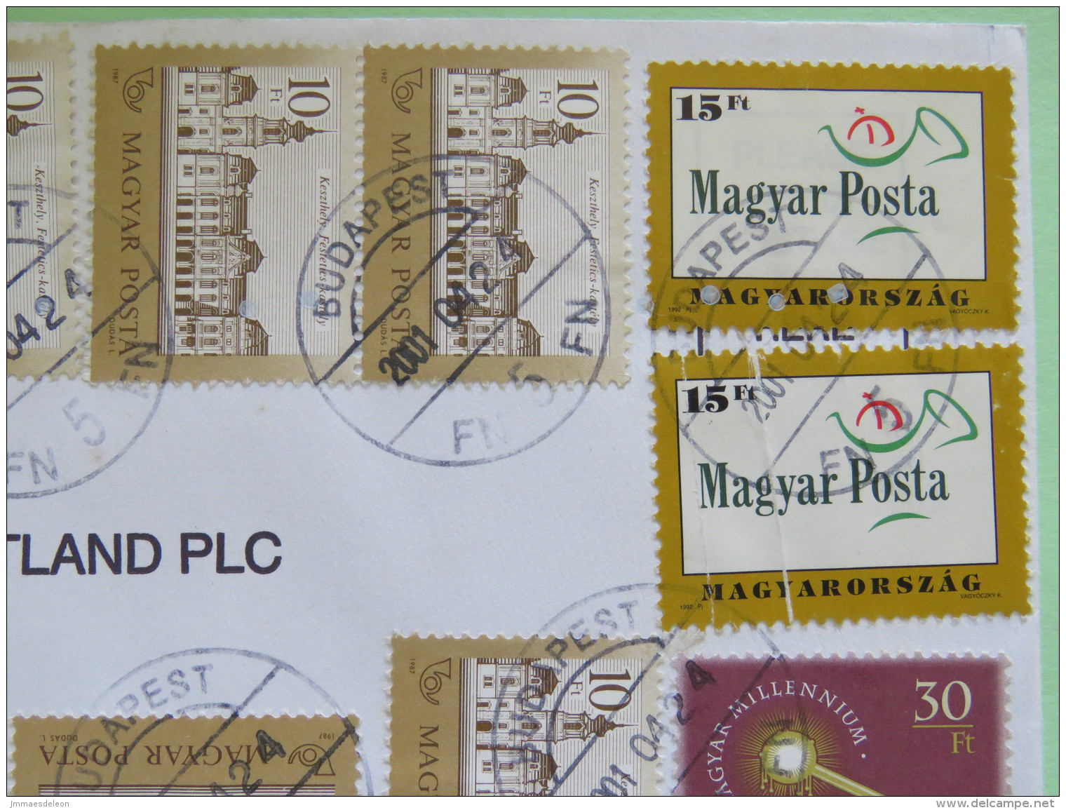 Hungary 2001 Cover To England - Castle - Magyar Millenium - Mailbox - Brieven En Documenten