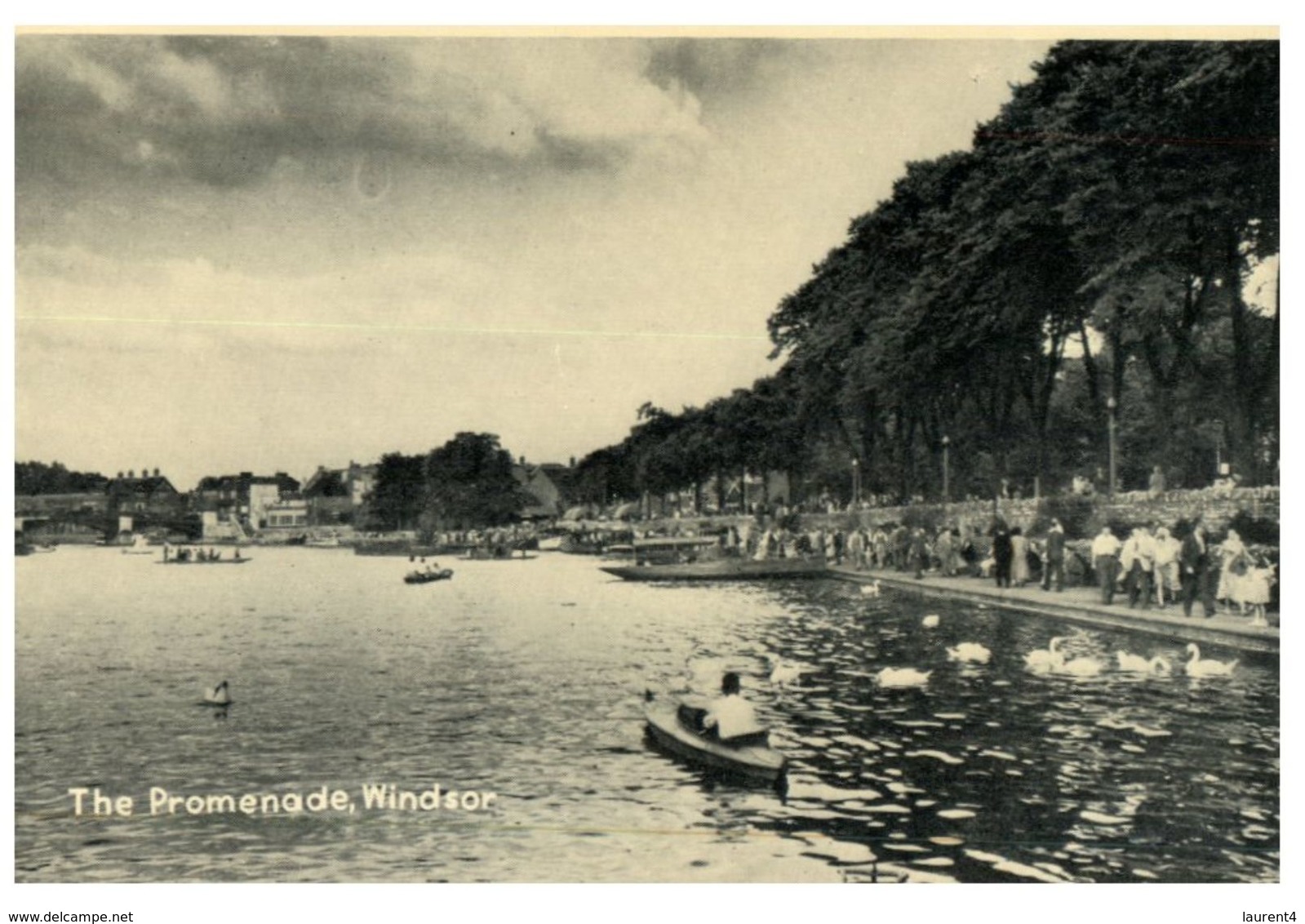 (PH 876) Very Old Postcard - UK - Windsor Promenade - Windsor