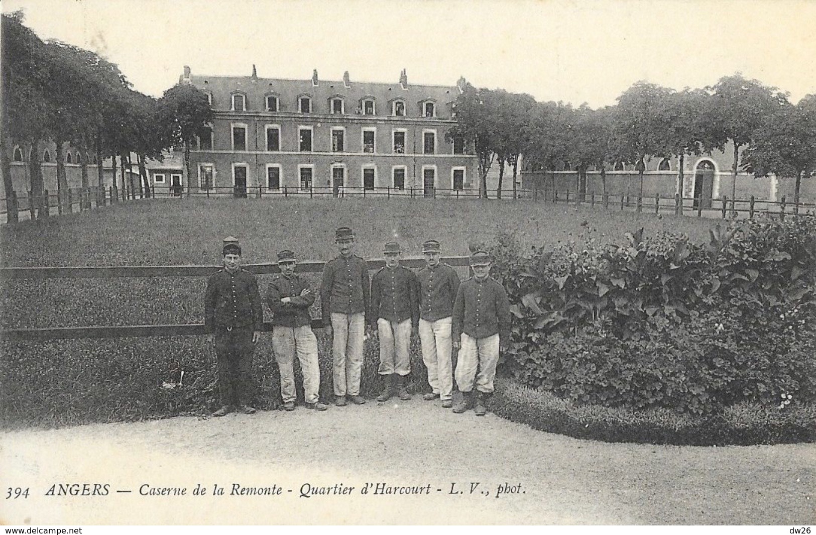 Angers - Caserne De La Remonte, Quartier D'Harcourt - Carte L.V. Phot. N° 394 Non Circulée - Kasernen