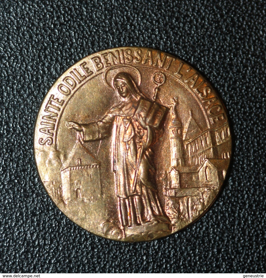 Essai Prototype En Cuivre De Médaille Religieuse Uniface "Sainte Odile Bénissant L'Alsace" - Religion &  Esoterik