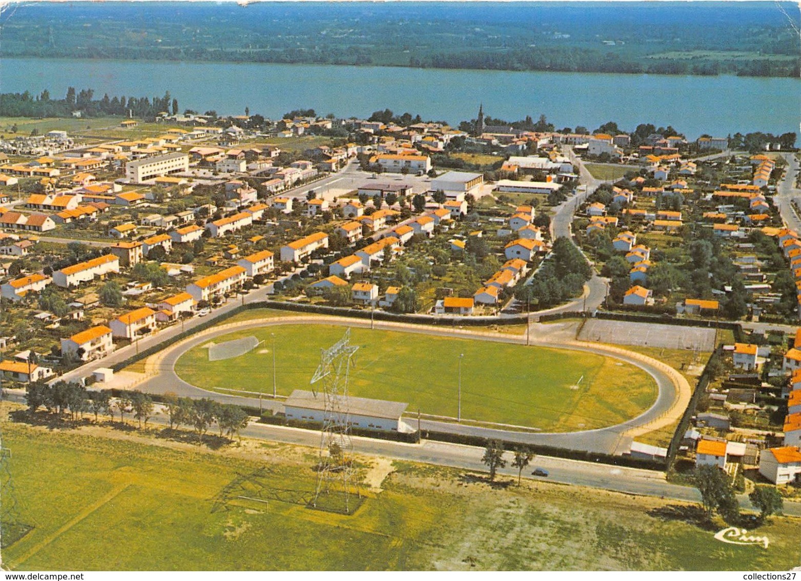 33-AMBES- VUE AERIENNE GENERALE - Autres & Non Classés