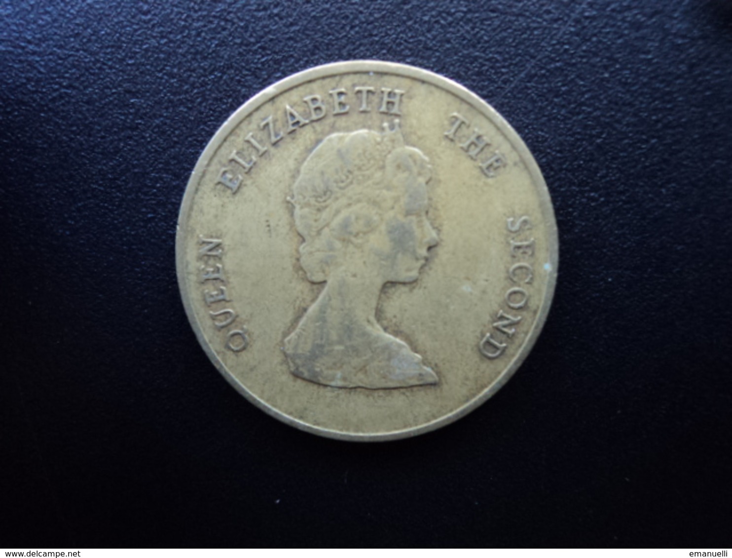 CARAÏBES ORIENTALES : 1 DOLLAR   1981   KM 15    TTB - Caraibi Orientali (Stati Dei)