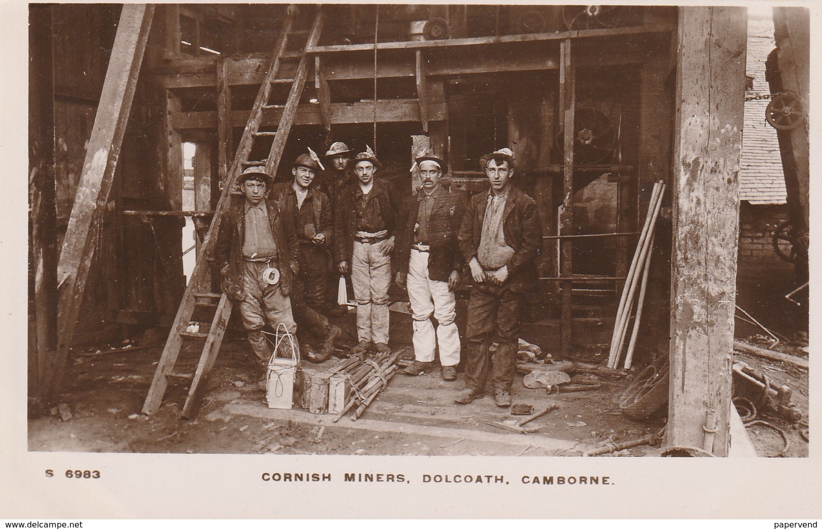 Cornwall  Tin Mining Dolceath  Miners At Pit Head  RP  Cw157 - Andere & Zonder Classificatie