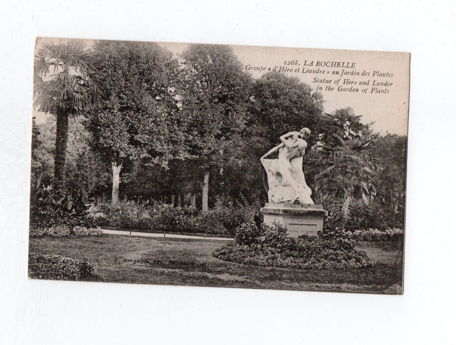 La Rochelle Groupe D'Héro Et Léandre Au Jardin Des Plantes - La Rochelle