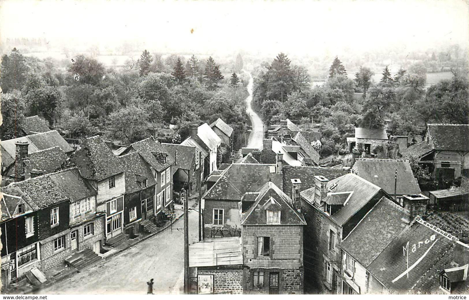 BELLOU EN HOULME - Vue Panoramique Vers Bagnolles. - Autres & Non Classés