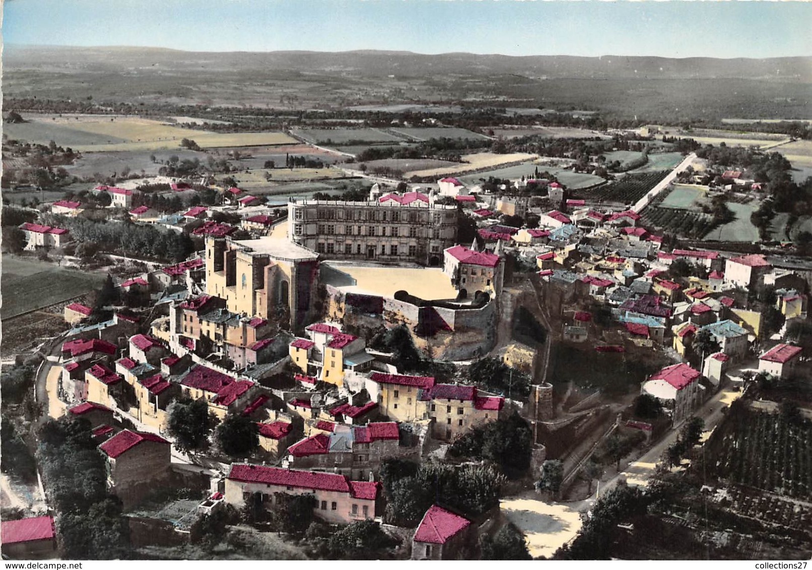 26-GRIGNAN- VUE GENERALE AERIENNE SUR LE CHATEAU ET LE VILLAGE - Grignan