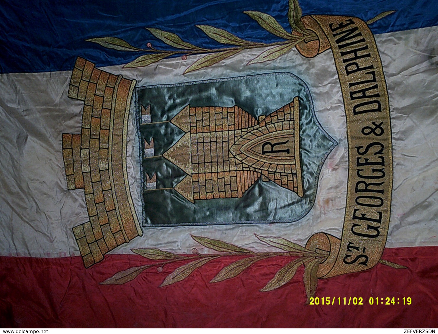 DRAPEAU ROMANS ISERE CLASSE ST SAINT GEORGES DALPHINE 26 DROME