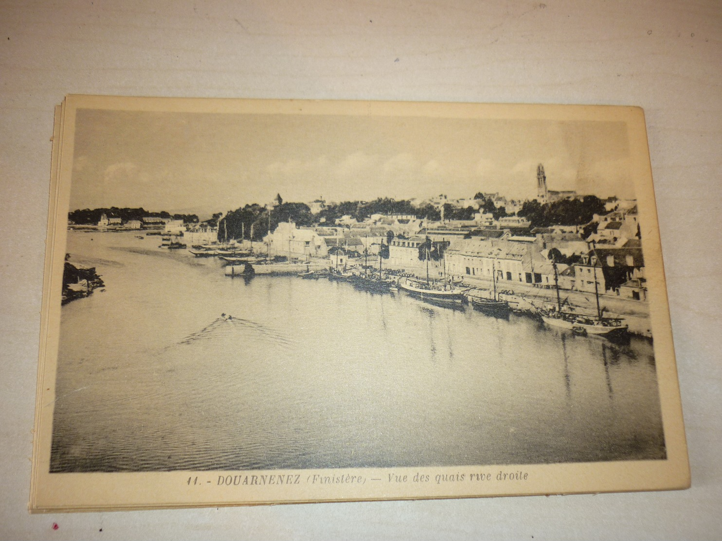 Douarnenez : Vue Des Quais : Rive Droite - Editions Angeli - DZ - Douarnenez