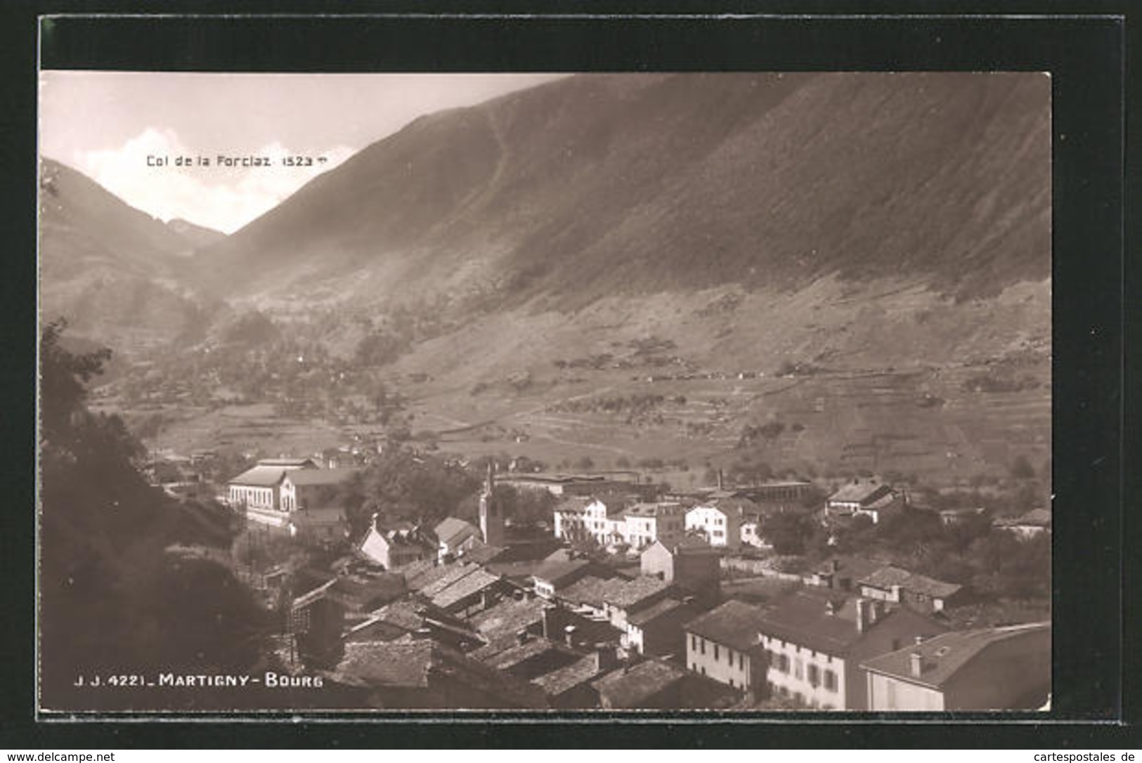 AK Martigny-Bourg, Teilansicht Gegen Col De La Forclaz - Martigny