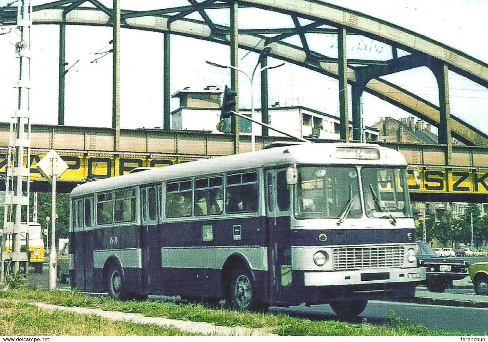 BUS * AUTOBUS * IKARUS 556 * BARTOK BELA STREET * BUDAPEST * RAILWAY BRIDGE * RAIL * RAILROAD * Top Card 0982 * Hungary - Bus & Autocars