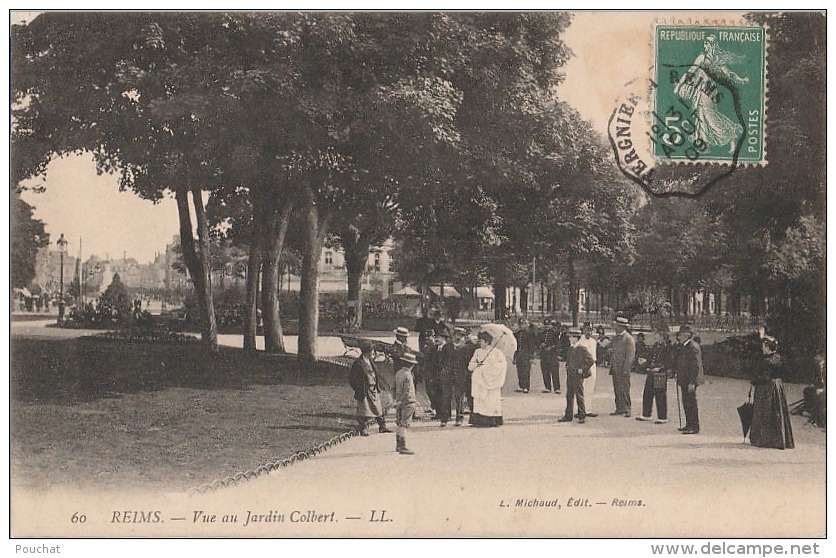 M2- 51) REIMS -  VUE AU JARDIN COLBERT  - (ANIMÉE) - Reims